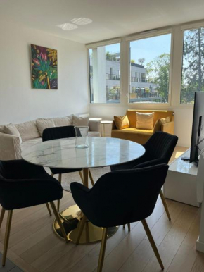 Appartement 2 pièces à Boulogne (porte de Paris)